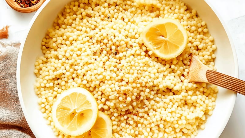Parelcouscous met citroen en Parmezaanse kaas