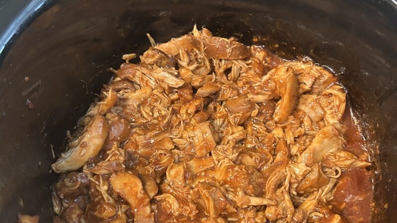 Slowcooker kip met honing knoflook saus