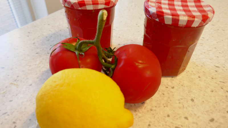Tomatenmarmelade, zoet en beetje pittig tegelijk