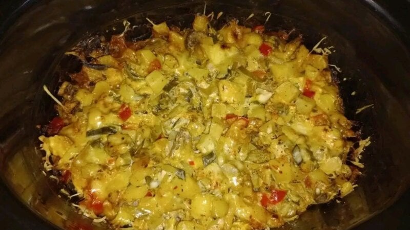 Kipdijfilet in kruidenroomkaas met krieltjes en groenten
