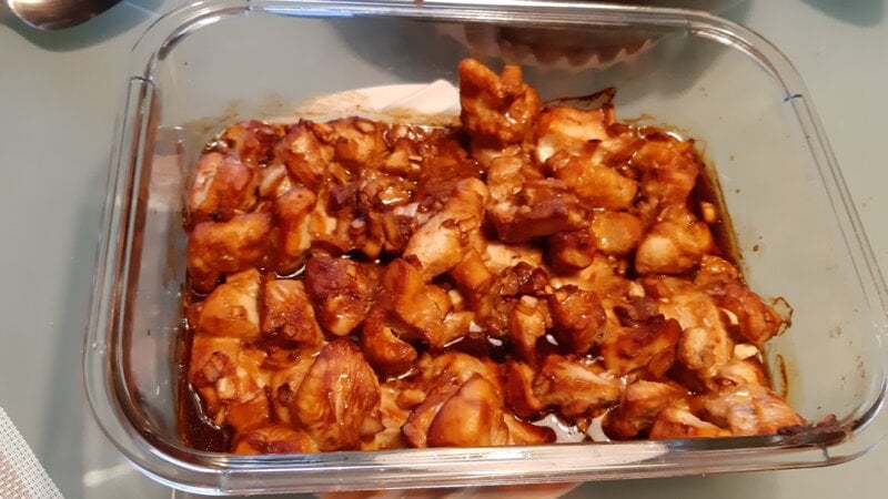 Surinaamse gemarineerde kipfilet uit de oven
