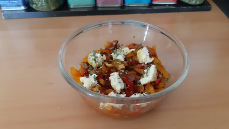 Peperonata met geitenkaas