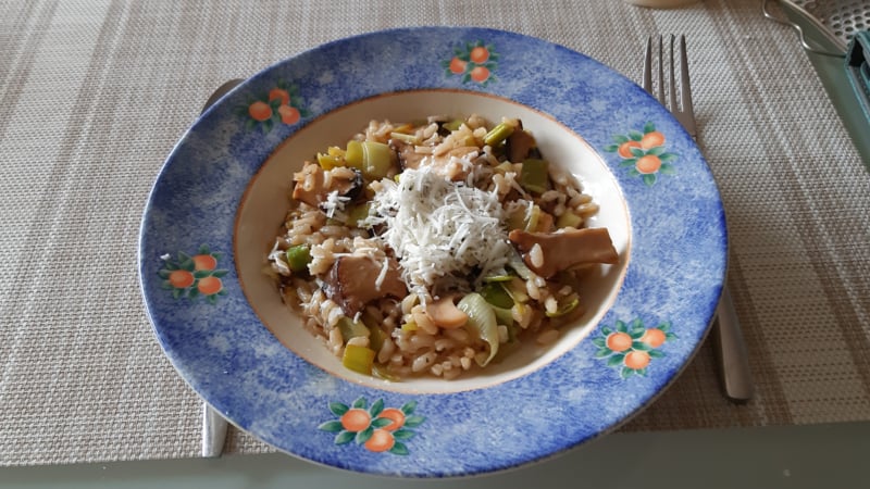 Risotto met eekhoorntjesbrood en prei