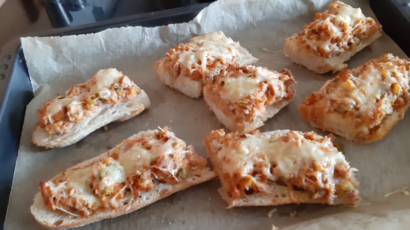Stokbrood tuna melt