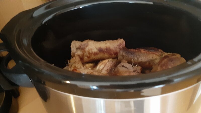 Gevulde rundvleesrolletjes uit de slowcooker