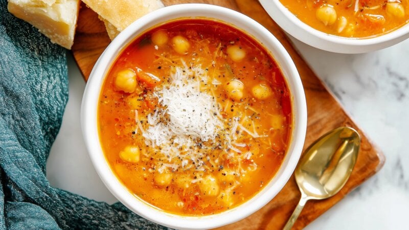 Tomatensoep met kikkererwten