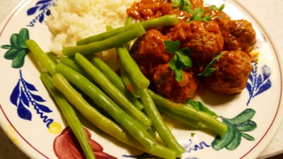 Gehaktballetjes in een heerlijke curry madrassaus