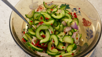 Pittige komkommersalade, beetje Aziatisch