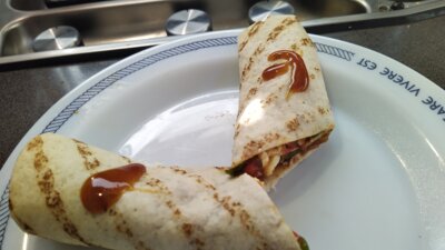 Wraps met roerbak en feta