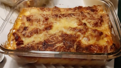 Enchillada's met kip, kaas, paprika en tomaat
