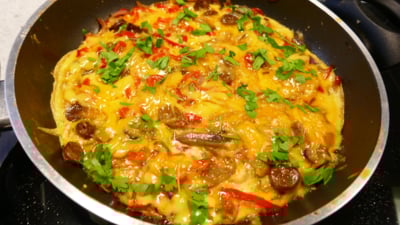 Spaanse Omelet met gekruide runderworst en puntpaprika