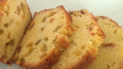 Rabarbercake met amaretti koekjes