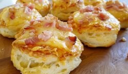 Airfryer Scones met Kaas en stukjes Spek