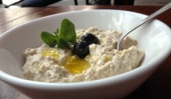 Melitzanosalata (Traditionele Griekse Aubergine Dip)