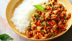 Pad Krapow Gai - Pittige Thaise kip met basilicum