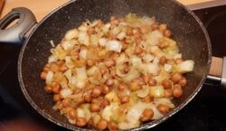Kapucijners met witlof, appel en ui