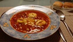 Minestronesoep met Wieringer bonen en tortellini