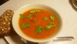 Pure Tomatensoep met een beetje pit