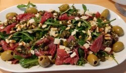 Rucolasalade met carpaccio