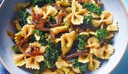 Romige Pasta met Pesto en Boerenkool